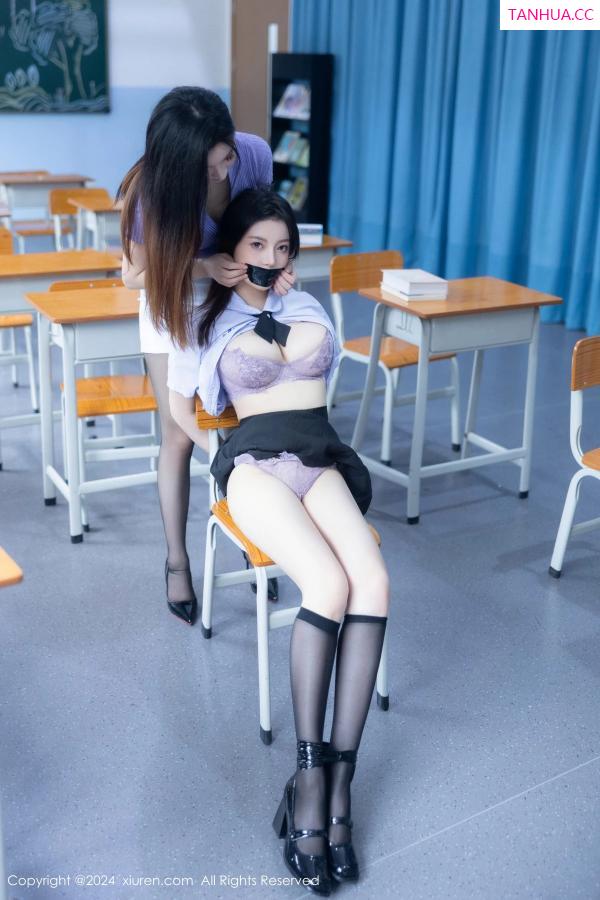 豆瓣酱  [XiuRen]高清写真图 2024.03.29 No.8319 豆瓣酱 美腿性感第50张图片